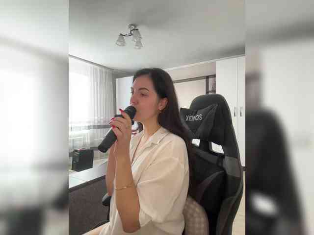 Vika19981 webcam