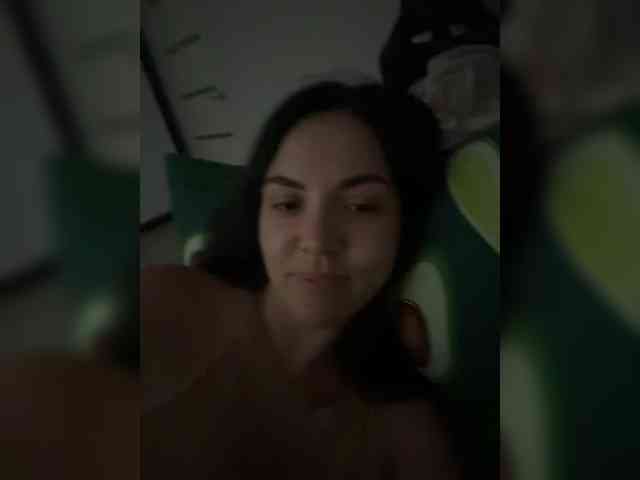 Vika19981 webcam