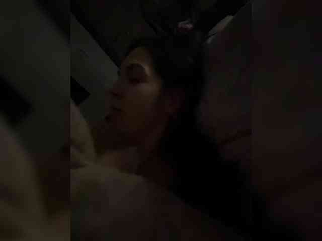 Vika19981 webcam