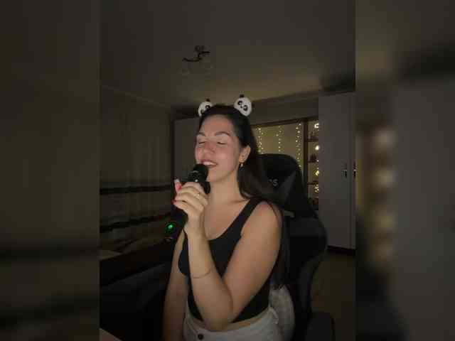 Vika19981 webcam