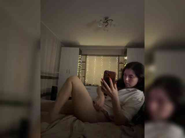 Vika19981 webcam