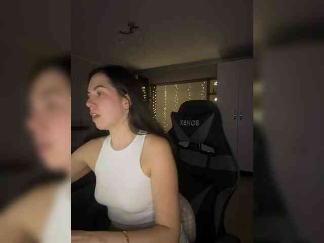 Vika19981 webcam