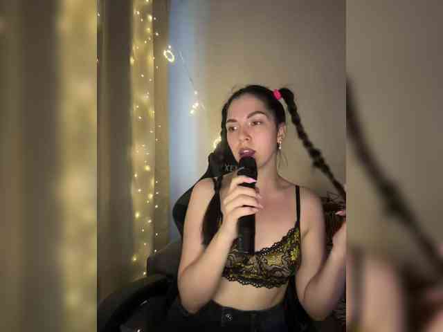 Vika19981 webcam