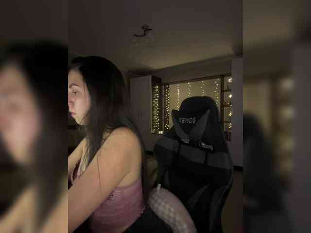 Vika19981 webcam