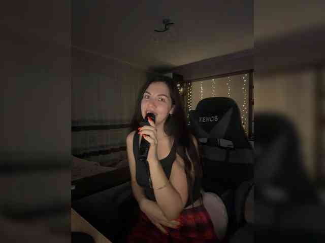 Vika19981 webcam