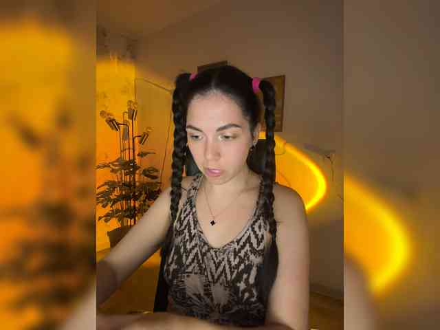 Vika19981 webcam