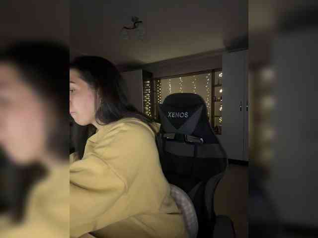 Vika19981 webcam