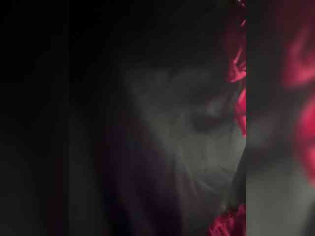 Vika19981 webcam