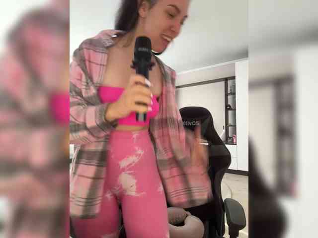 Vika19981 webcam