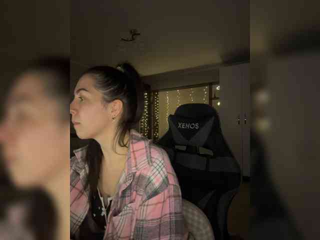 Vika19981 webcam