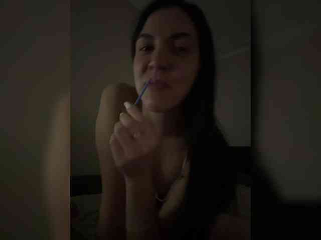 Vika19981 webcam