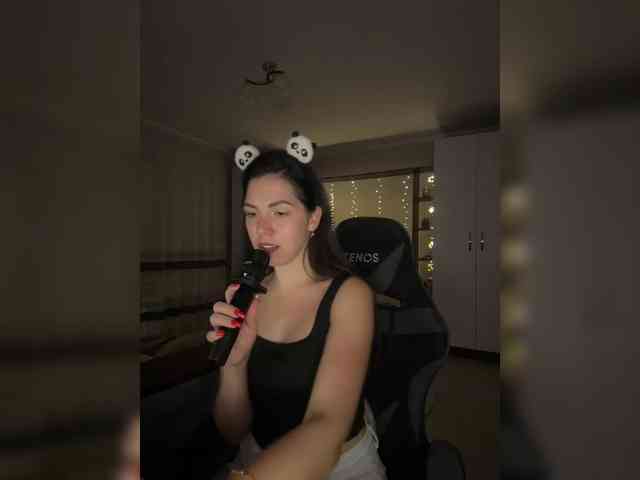 Vika19981 webcam