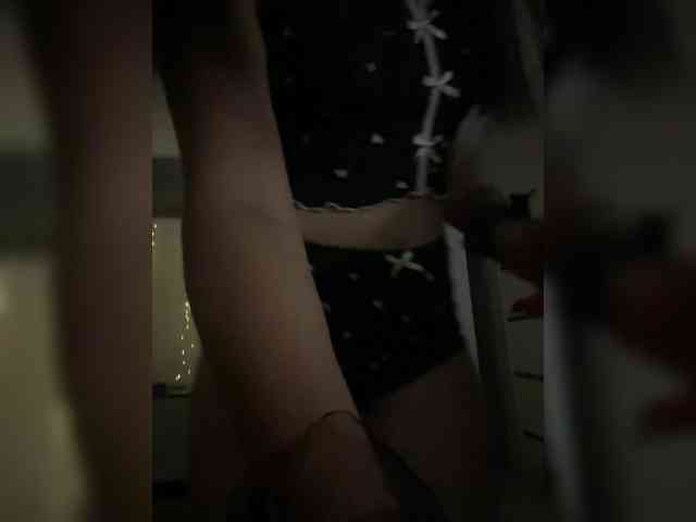 Vika19981 webcam