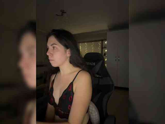 Vika19981 webcam