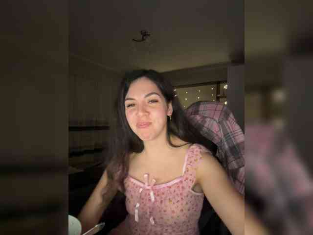 Vika19981 Live Webcam on BongaCams