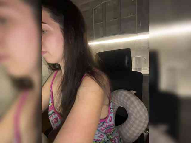 Vika19981 webcam
