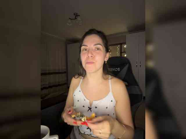 Vika19981 webcam