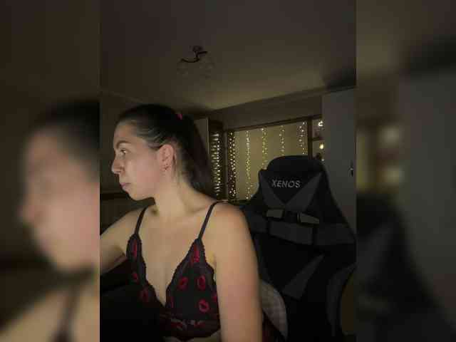 Vika19981 webcam