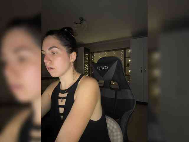 Vika19981 webcam