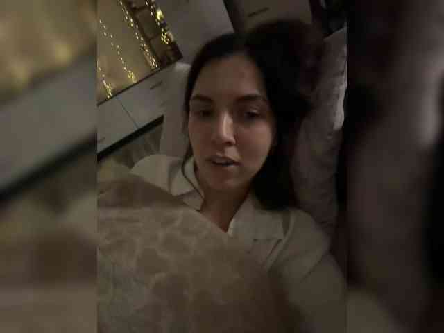 Vika19981 webcam