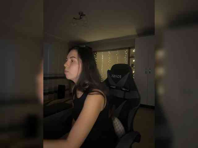 Vika19981 webcam