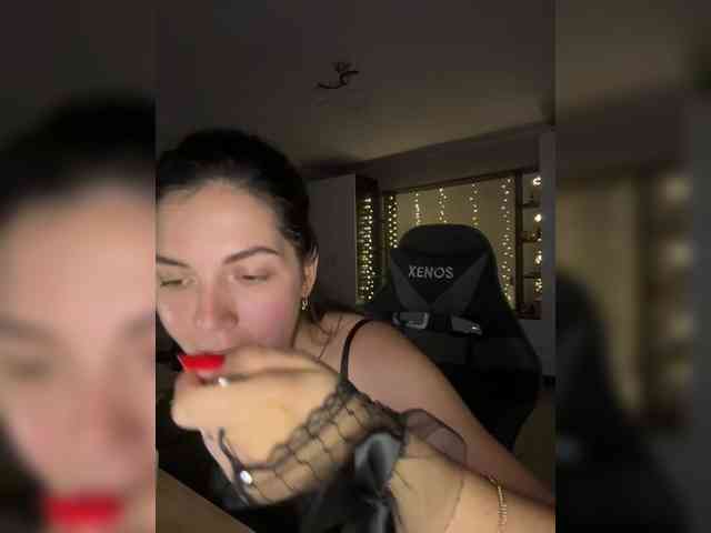 Vika19981 webcam