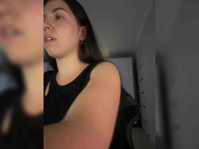 Vika19981 webcam