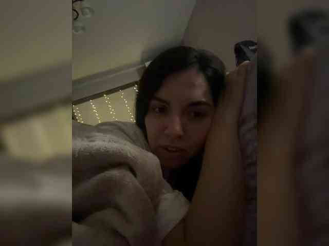 Vika19981 webcam