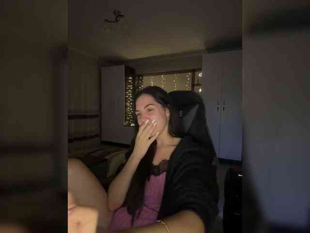 Vika19981 webcam