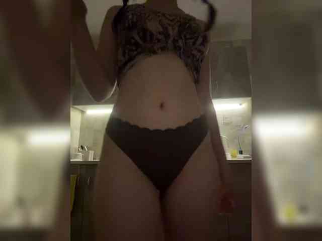 Vika19981 webcam