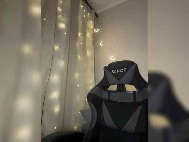 Vika19981 webcam