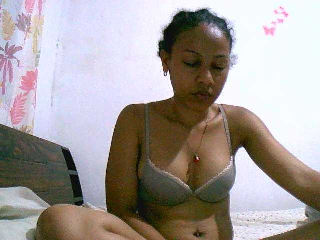 Lisa47 live cam on BongaCams
