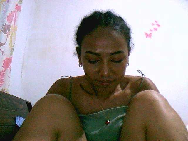 Lisa47 live cam on BongaCams