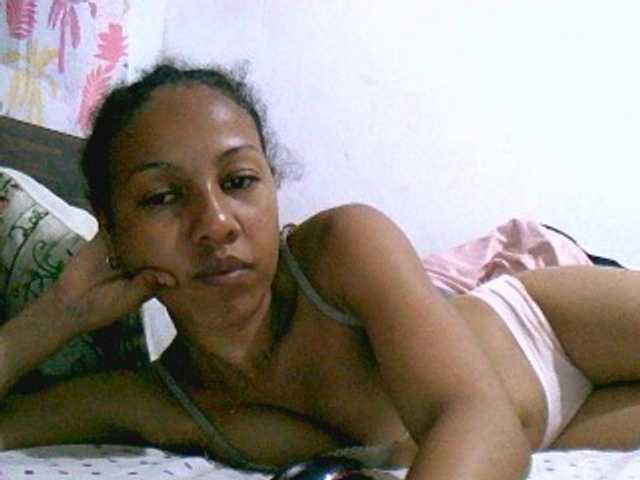 Lisa47 live cam on BongaCams