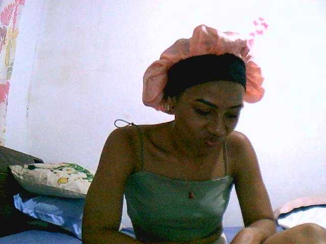 Lisa47 live cam on BongaCams