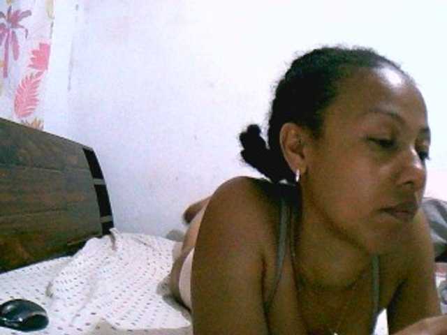 Lisa47 live cam on BongaCams