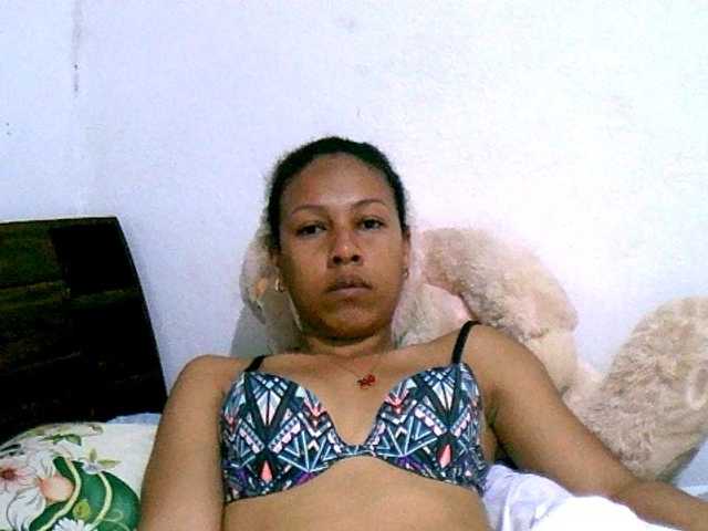 Lisa47 live cam on BongaCams