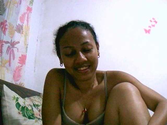 Lisa47 live cam on BongaCams