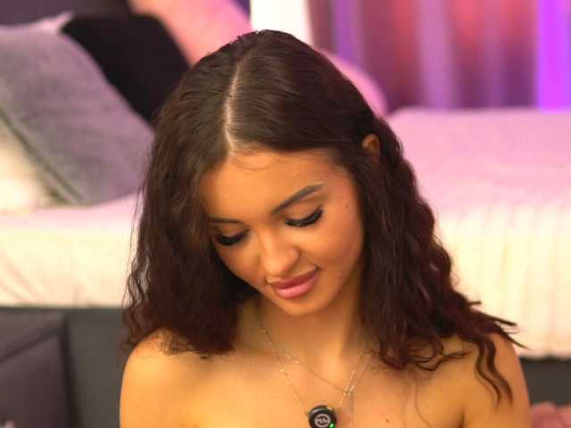 Sex chat gratuit in direct cu LilaRosie pe BongaCams