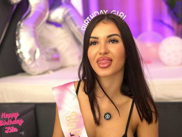LilaRosie live cam on BongaCams