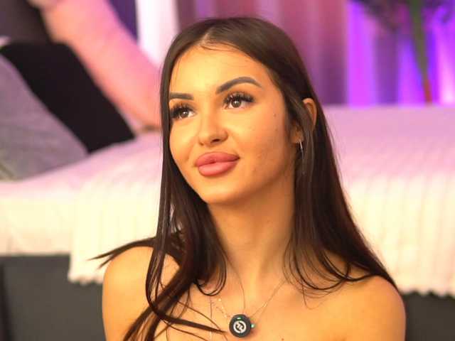 LilaRosie live cam on BongaCams