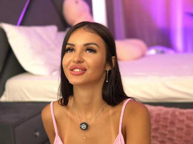 LilaRosie live cam on BongaCams