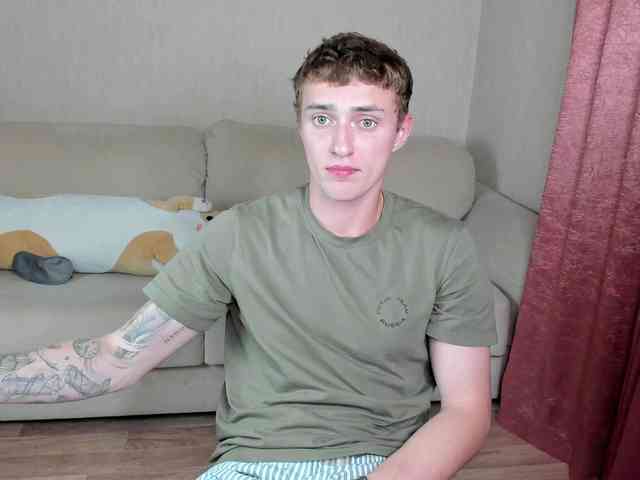 crazybottom24