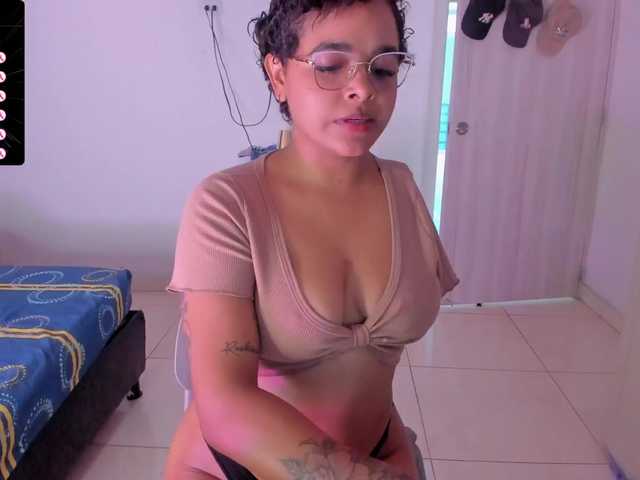 Tatiana25 live webcam show
