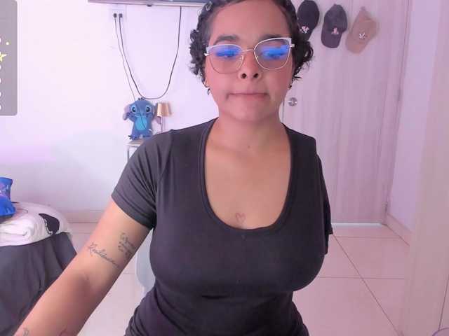 Tatiana25 — live female cam