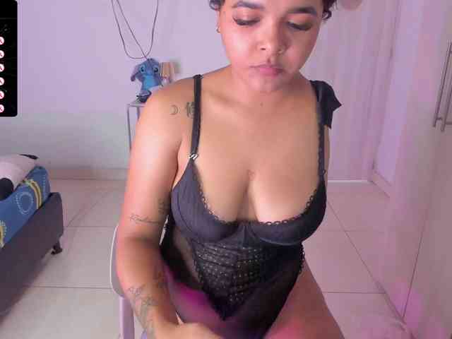 Tatiana25 webcam