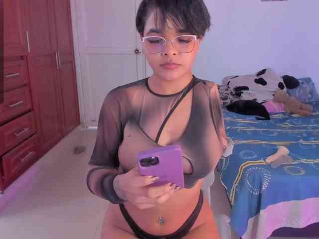 Tatiana25 webcam