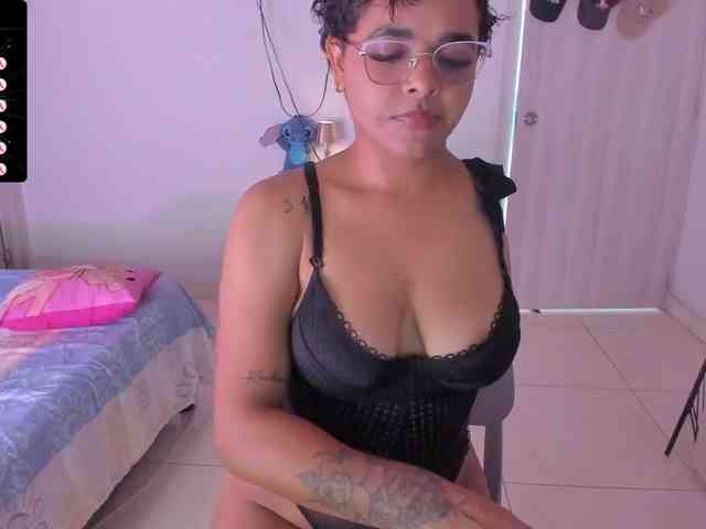 Tatiana25 webcam