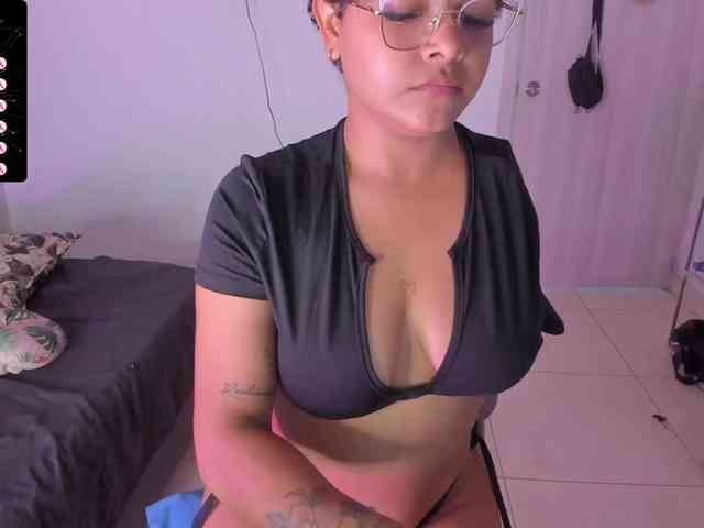 Tatiana25 webcam