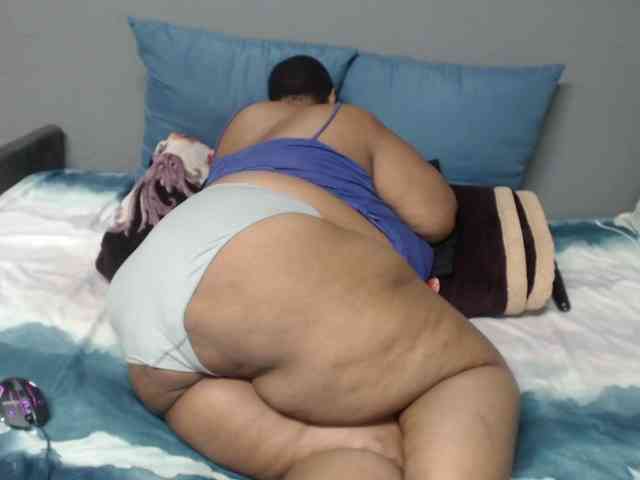 bootydiva83 Live Webcam on BongaCams